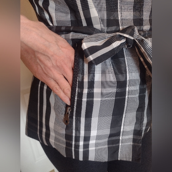 EUC Belted Light Jacket by PULI, Women's Size 10, Perfect Condition - Picture 4 of 10